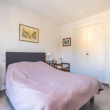 Le Grand Pavois-3 By Interhome *